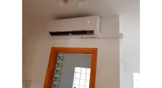 Párás levegő ellen klímával